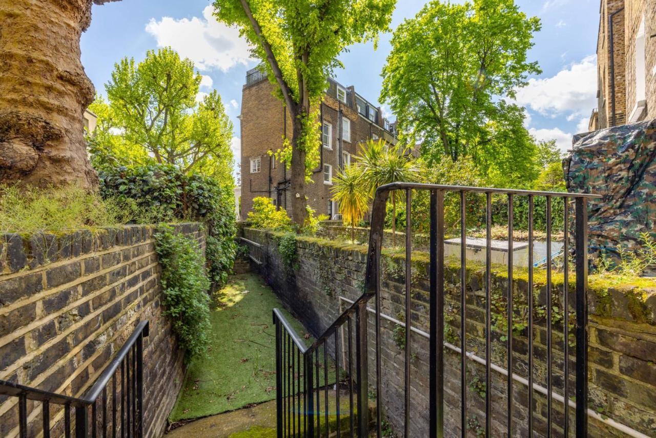 Appartamento Spacious With Office & Rear Terrace