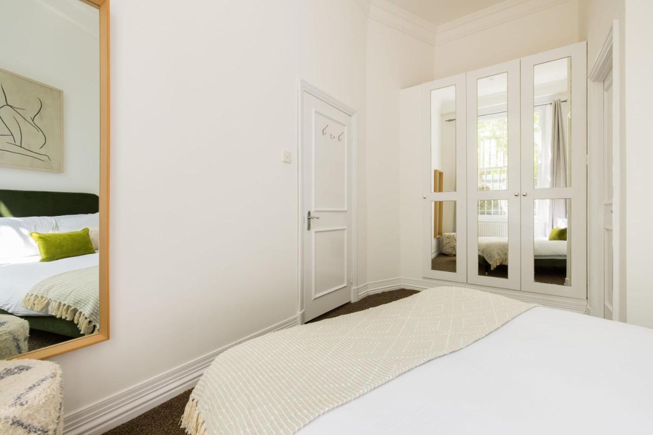 Spacious With Office & Rear Terrace *